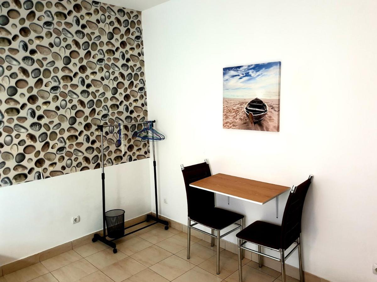 Guest House Mangui Baxu Rooms & Apartment ทาร์ราฟาล ภายนอก รูปภาพ